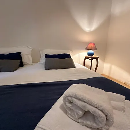 Des Licoches, A La Campagne 8 Personnes * Marnes